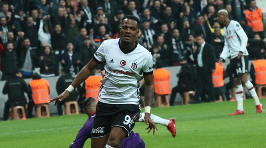 Cyle Larin gol&uuml; attı, kadro dışı kaldı!
