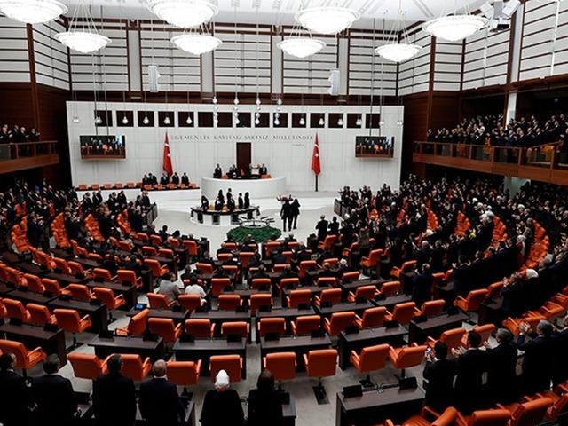 Meclis&rsquo;ten ge&ccedil;ti! &Ouml;TV&rsquo;ye yeni d&uuml;zenleme: Y&uuml;r&uuml;rl&uuml;ğe gireceği tarih belli oldu