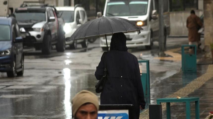 Kilis&rsquo;te yağış ve sis etkili oluyor