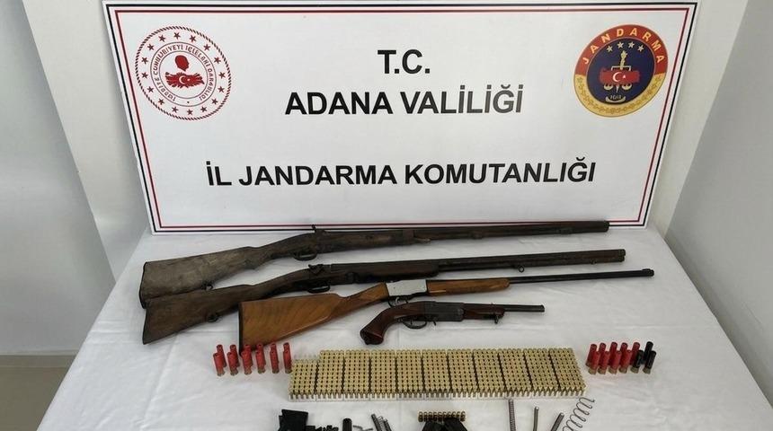 Adana&rsquo;da 4 ruhsatsız silah ele ge&ccedil;irildi