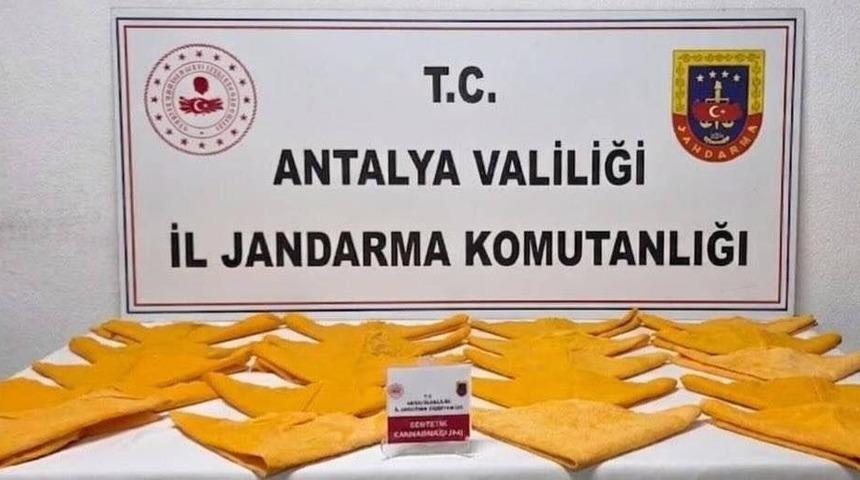 Antalya&rsquo;da uyuşturucu operasyonunda 3 ş&uuml;pheliye adli işlem