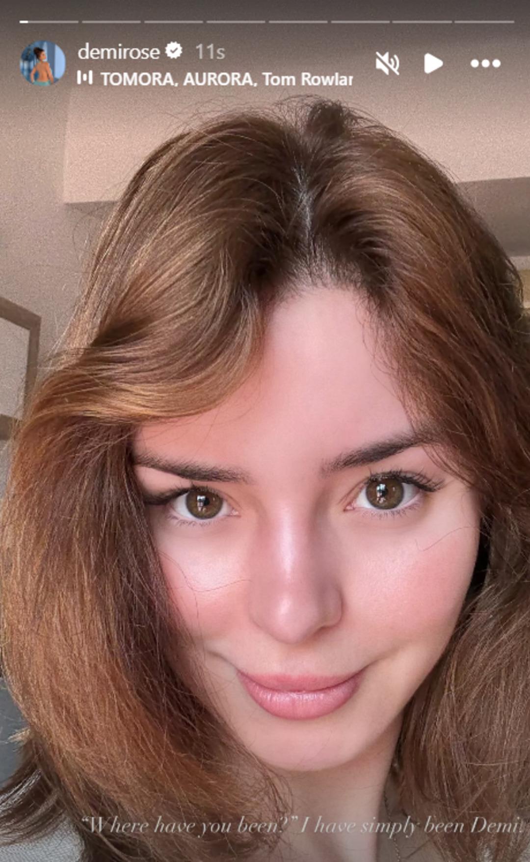 &Ccedil;ok uzun s&uuml;redir ortalarda yoktu! Demi Rose son halini paylaştı 1