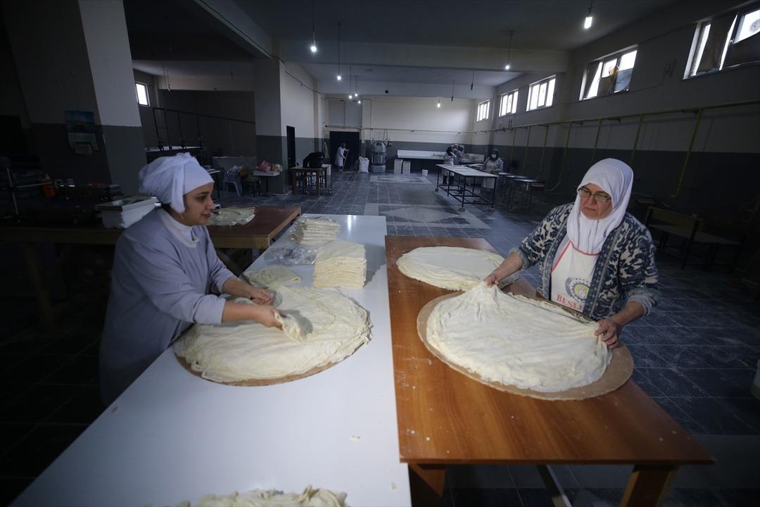 Bodrum katında yapmaya başladı, OSB de tesis kurdu 12