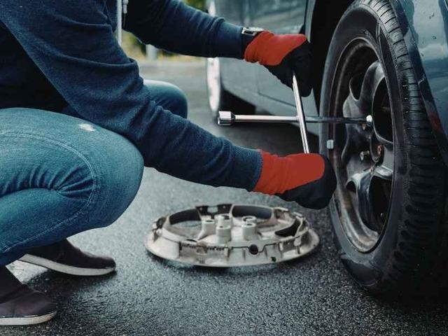 Yazlık lastik ne zaman takılır? 2025-2026 g&uuml;ncel tarihler