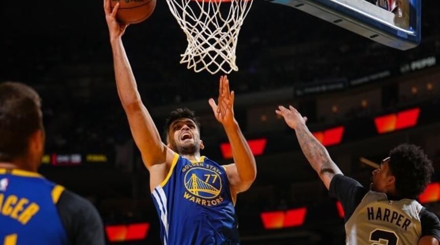 NBA'de Warriors, &Ouml;mer Faruk Yurtseven'in 17 sayıyla oynadığı ma&ccedil;ta Spurs'e kaybetti