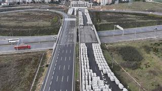 İstanbul trafiğini rahatlatacak dev projede sona gelindi! 8 şeritli otoyol için geri sayım...