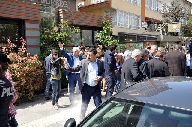 Ankara'da KESK eylemine polis müdahalesi