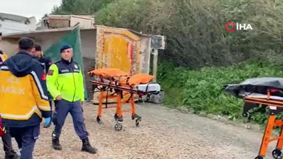 Yer: Kocaeli! TEM de 4 ara&ccedil; birbirine girdi, ortalık kan g&ouml;l&uuml;ne d&ouml;nd&uuml;: 2 &ouml;l&uuml; 5