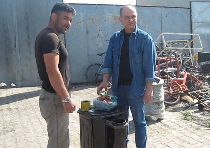 Hurda diye aldı, içinden onlarca altın çıktı! G3