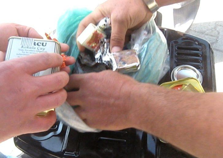 Hurda diye aldı, içinden onlarca altın çıktı! G4