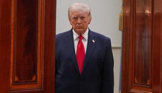Trump'tan İran'a yeni tehdit: "Askeri m&uuml;dahalede bulunuruz"