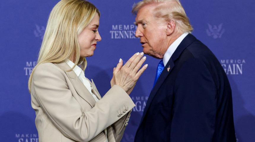 ABD Başkanı Trump, Adalet Bakanı Pam Bondi'yi g&ouml;revden aldığını duyurdu