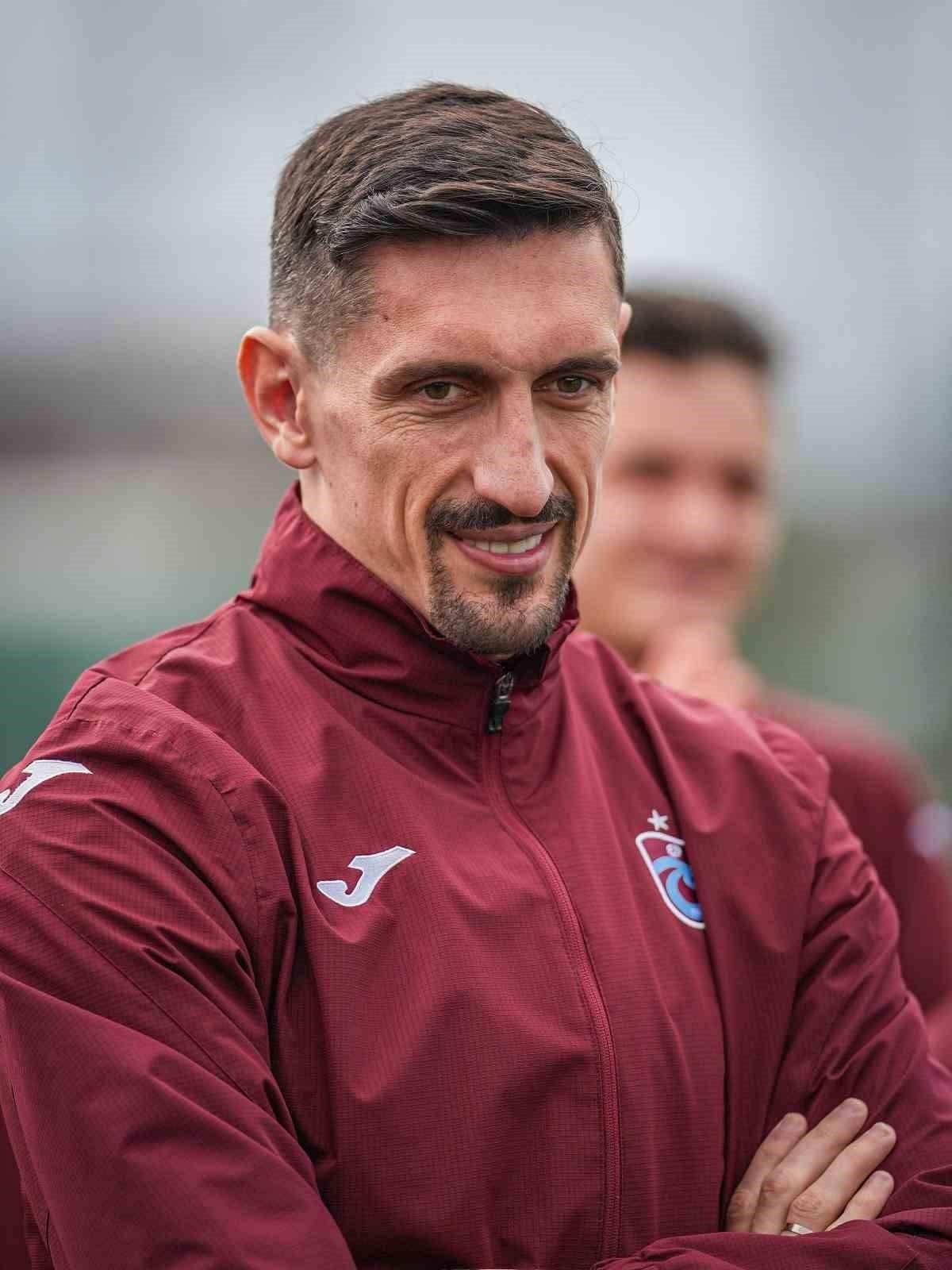 Trabzonspor, Galatasaray ma&ccedil;ı hazırlıklarını s&uuml;rd&uuml;rd&uuml; 2