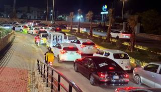 İran saldırıları nedeniyle Pakistan'da akaryakıt fiyatlarına yaklaşık y&uuml;zde 42 zam