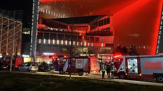 Kağıthane'de alışveriş merkezinde çıkan yangın söndürüldü