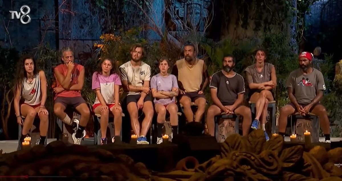 Survivor&rsquo;da ortalık fena karıştı! Acun Ilıcalı tehdit mesajlarını tek tek saydı! Seren Ay yarışmadan ayrıldı 1