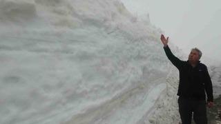 Burası ne Van ne Hakkari: Yaz şehri Mersin’de kar 2 metreyi aştı