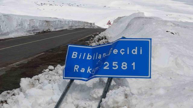 2581 rakımda arıcılardan yol a&ccedil;ma &ccedil;ağrısı 6