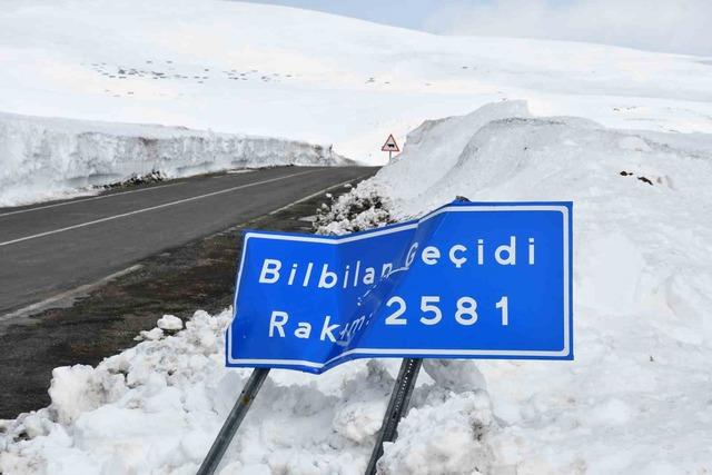 2581 rakımda arıcılardan yol a&ccedil;ma &ccedil;ağrısı 4