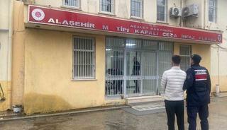 Alaşehir&rsquo;de 5 bin 96 adet sentetik hap ele ge&ccedil;irildi