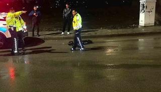 Erzurum&rsquo;da scooter s&uuml;r&uuml;c&uuml;s&uuml;ne ara&ccedil; &ccedil;arptı: 1 yaralı