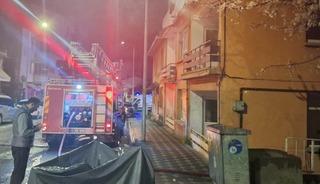 Metruk binada &uuml;st &uuml;ste 3 yangın