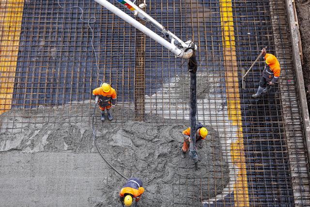 Bakterilerle kendi kendini onaran beton üretildi!