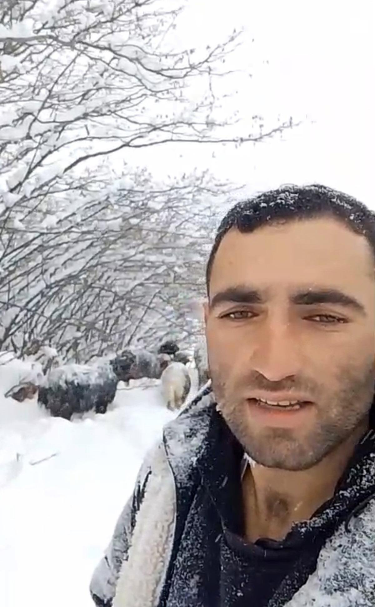 Kışın t&uuml;rk&uuml;leriyle ısınan &ccedil;oban, baharı da t&uuml;rk&uuml;yle karşıladı 3