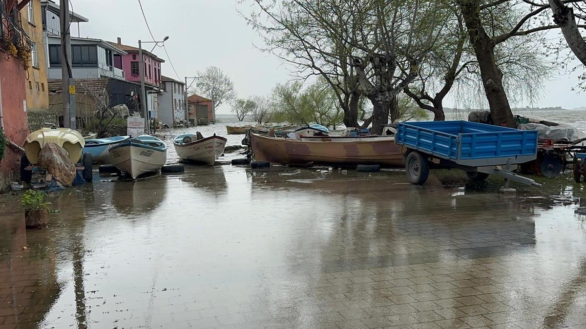 "K&uuml;&ccedil;&uuml;k Venedik" turizm sezonunu a&ccedil;tı ama yollar kayboldu: Vatandaş tedirgin 2