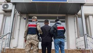 Dolandırıcılık su&ccedil;undan aranan şahıs yakalandı