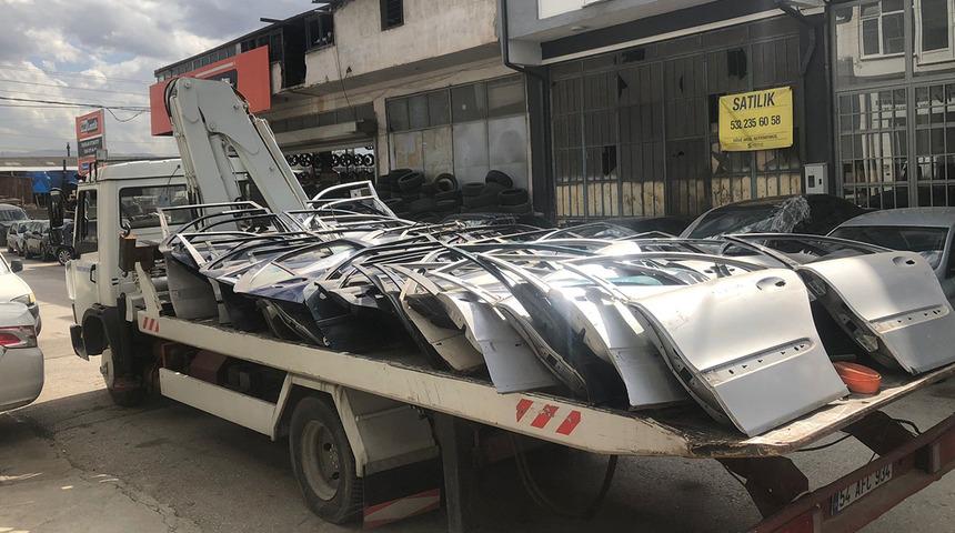 Sakarya'da 'ka&ccedil;ak oto par&ccedil;a' operasyonu