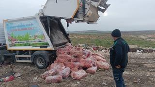 Yüzlerce kilo sakatatı o halde gören ekipler hemen harekete geçti: Sürücü gözaltında