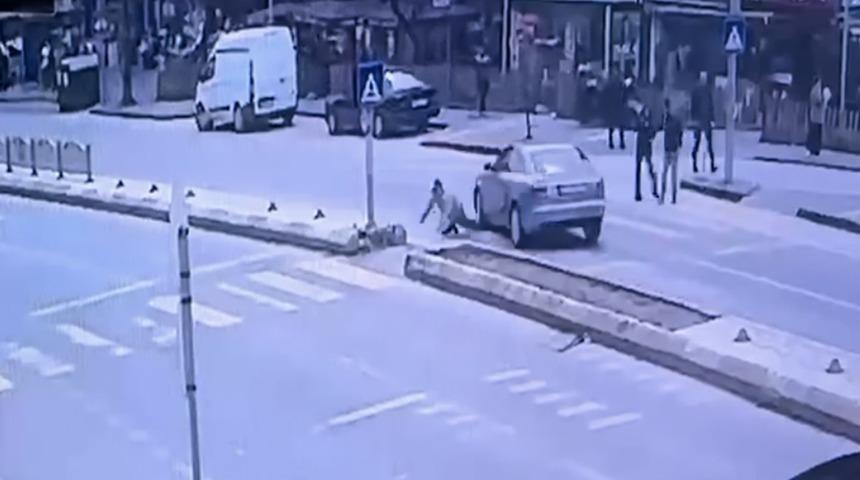 Otomobilin yayaya &ccedil;arptığı kaza kamerada