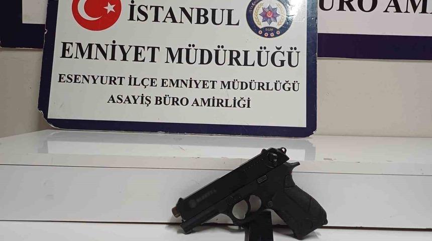 Esenyurt&rsquo;ta iş yerine silahlı saldırı kamerada