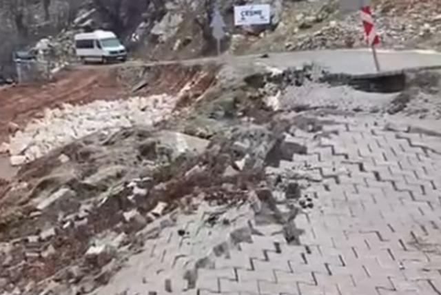 Nemrut Dağı yoluna heyelan 2