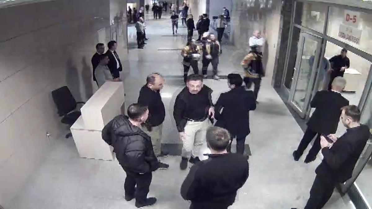 Hakimi odasında silahla vuran savcıdan şaşırtan savunma: "Aşk &ccedil;ıkrığı olmayan kuyuya benzer" 1