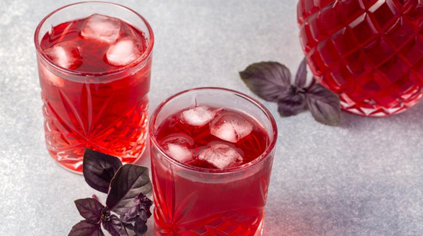 Gazlı i&ccedil;eceklere rakip oldu: Bu doğal lezzetin kokusu her yeri sarıyor, &uuml;stelik şifalı!