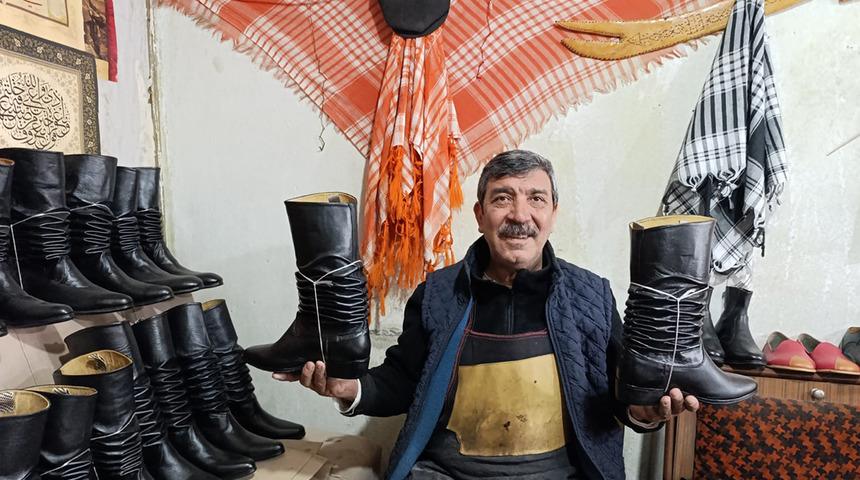 100 yıllık kalıplar: T&uuml;rkiye'de bu mesleği sadece 4 kişi yapıyor! 