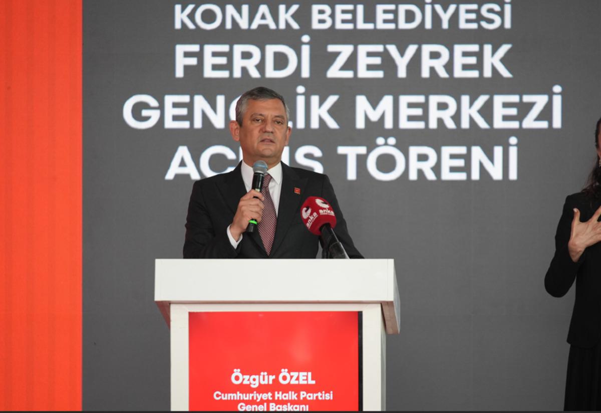 CHP Genel Başkanı &Ouml;zg&uuml;r &Ouml;zel 18 sanığın tahliye edilmesiyle ilgili konuştu 3