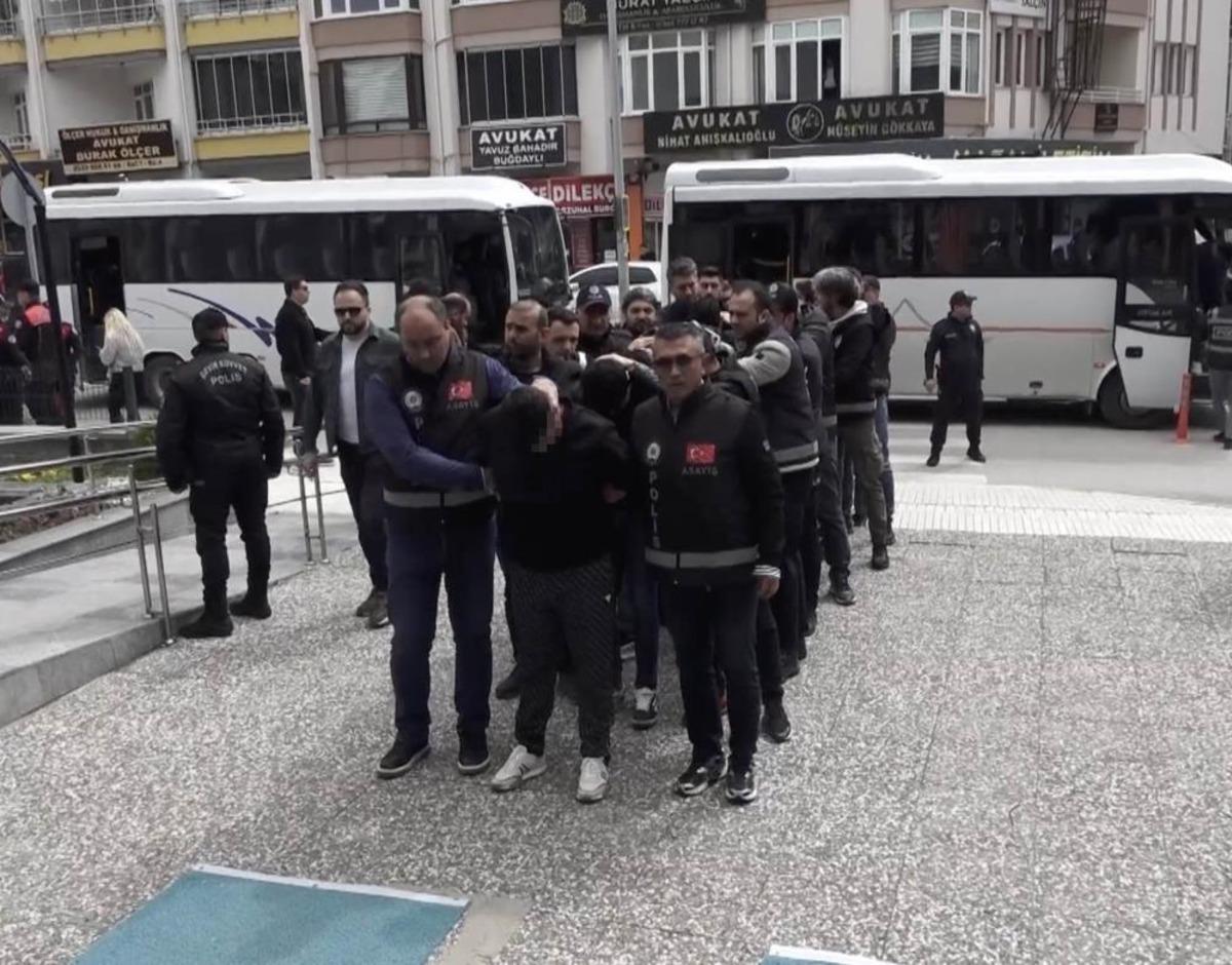 Ev satma vaadiyle milyonlarca liralık vurgun yapan şebeke &ccedil;&ouml;kertildi: 21 tutuklama 1