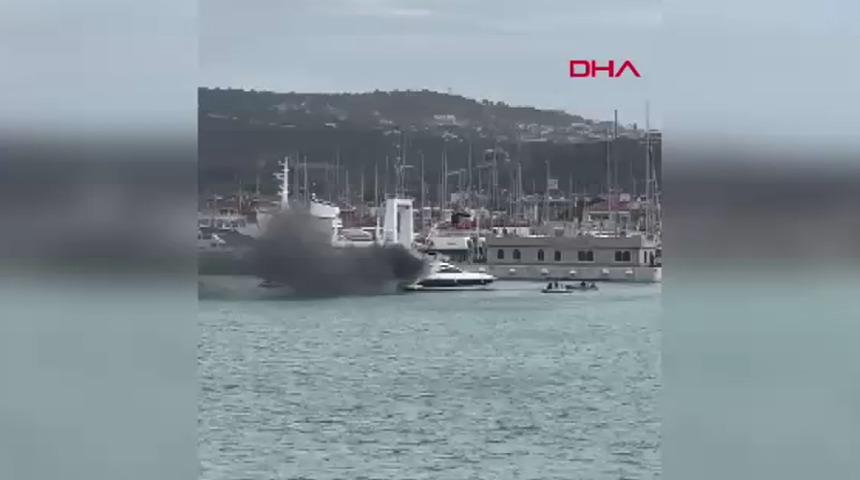 İzmir'de motoryat yangını! Kısa s&uuml;rede s&ouml;nd&uuml;r&uuml;ld&uuml;