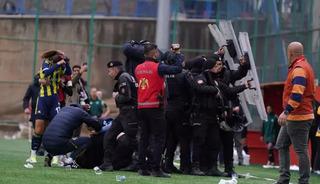 Fenerbah&ccedil;e Kul&uuml;b&uuml;, Y&uuml;ksekovaspor ma&ccedil;ında yaşanan olaylarla ilgili a&ccedil;ıklama yaptı: