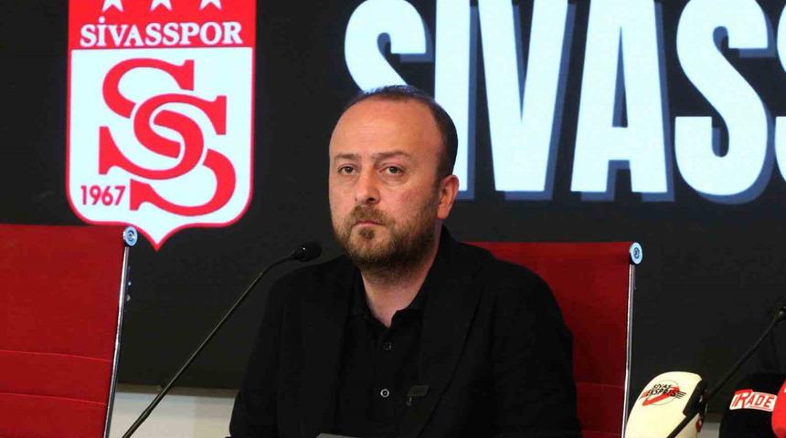 Sivasspor Başkanı &Ouml;z&ccedil;oban&rsquo;dan taraftara &ccedil;ağrı