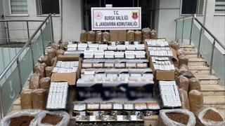 Bursa'da kaçak tütün operasyonu: 205 bin adet makaron ele geçirildi