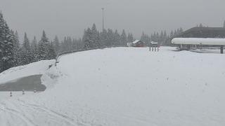 İlkbahar yerini kışa bıraktı, turizm şehri beyaza büründü