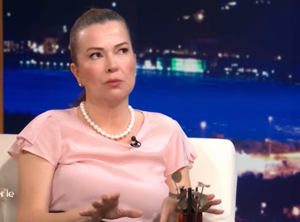 Oyunculuğu bırakıp ortadan kaybolmuştu! Avrupa Yakası nın Yaprak ı Hale Caneroğlu yıllar sonra ortaya çıktı 3