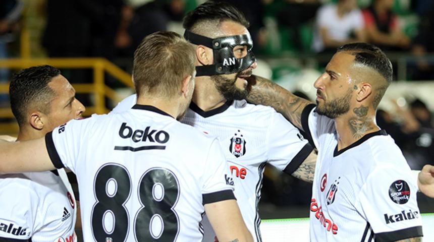 Negredo, Babel ve Adriano Akhisar galibiyetini değerlendirdi