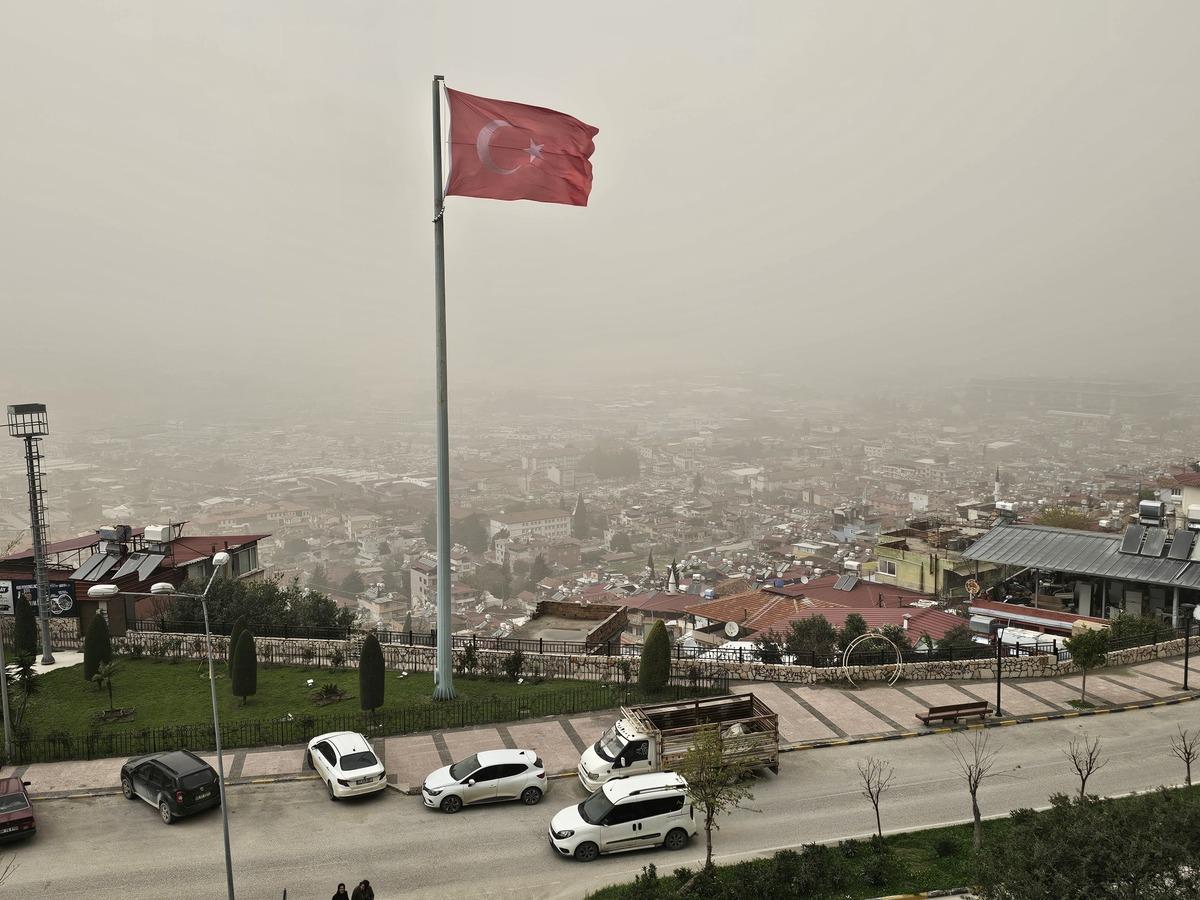 Hatay da toz taşınımı yaşamı olumsuz etkiliyor 1
