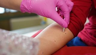 Soğuk algınlığı ile karıştırmayın! Bahar alerjisi uyarısı