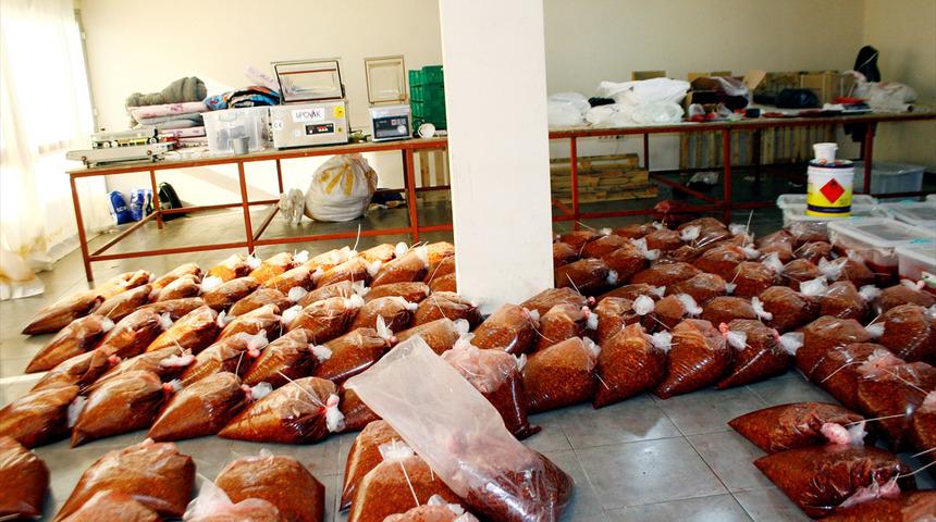 İzmir'de ele geçirildi! Tam 5,5 ton...